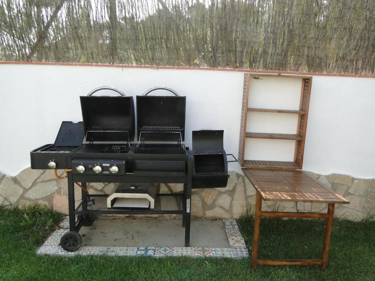 Detached Villa For 6 People In Lloret De Mar With Comunal Outdoor Swimming Pool Puigventos 外观 照片