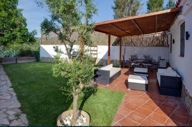 Detached Villa For 6 People In Lloret De Mar With Comunal Outdoor Swimming Pool Puigventos 外观 照片