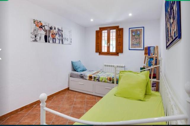 Detached Villa For 6 People In Lloret De Mar With Comunal Outdoor Swimming Pool Puigventos 外观 照片