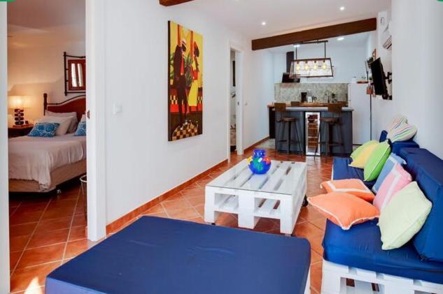 Detached Villa For 6 People In Lloret De Mar With Comunal Outdoor Swimming Pool Puigventos 外观 照片