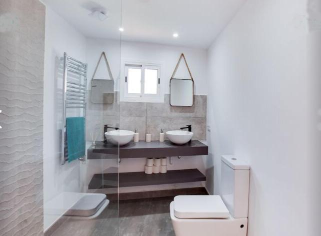 Detached Villa For 6 People In Lloret De Mar With Comunal Outdoor Swimming Pool Puigventos 外观 照片